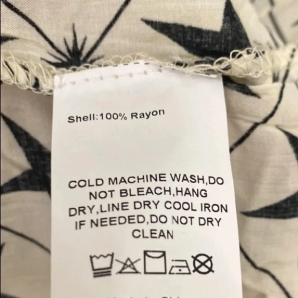 🆕Suzanne Betro Ivory Star Print Tier Tank L🆕 - Picture 8 of 10